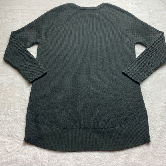 Athleta Black Hanover Knit V Neck Sweater Size XS - Picture 2 of 10